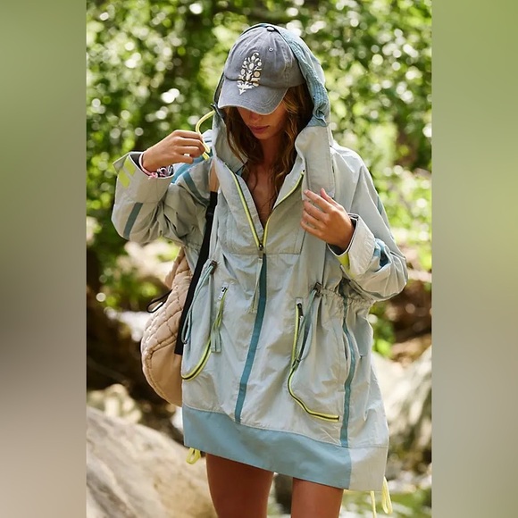 NWT! FP Free People Movement Peace Out Backpack Parachute Parka Sz XS/S - Picture 1 of 6